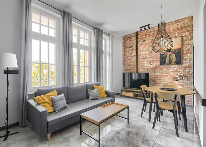 Old Town Comfy Apartment #17